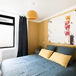 Bright & Renovated 3Bd For 8 Guests In Le Marais!