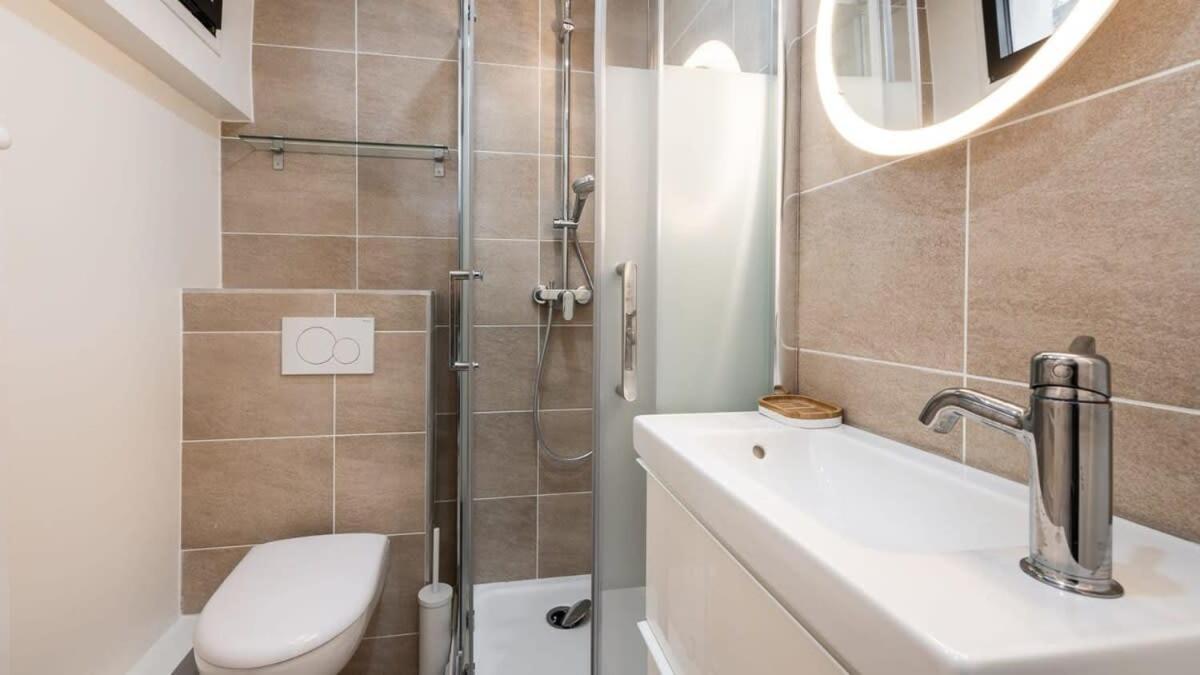 Bright & Renovated 3bd For 8 Guests In Le Marais! Appartement Parijs